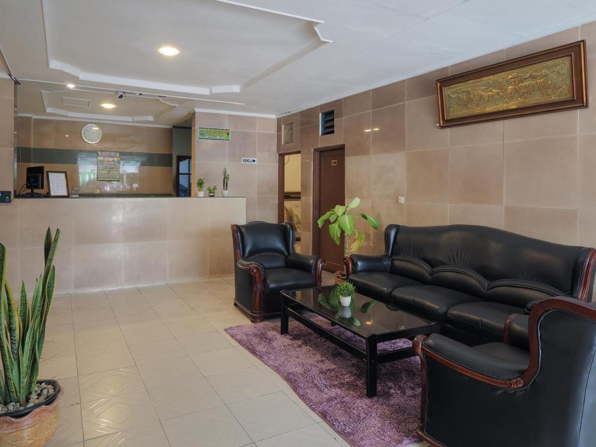 New Gentala Hotel Medan Exterior photo