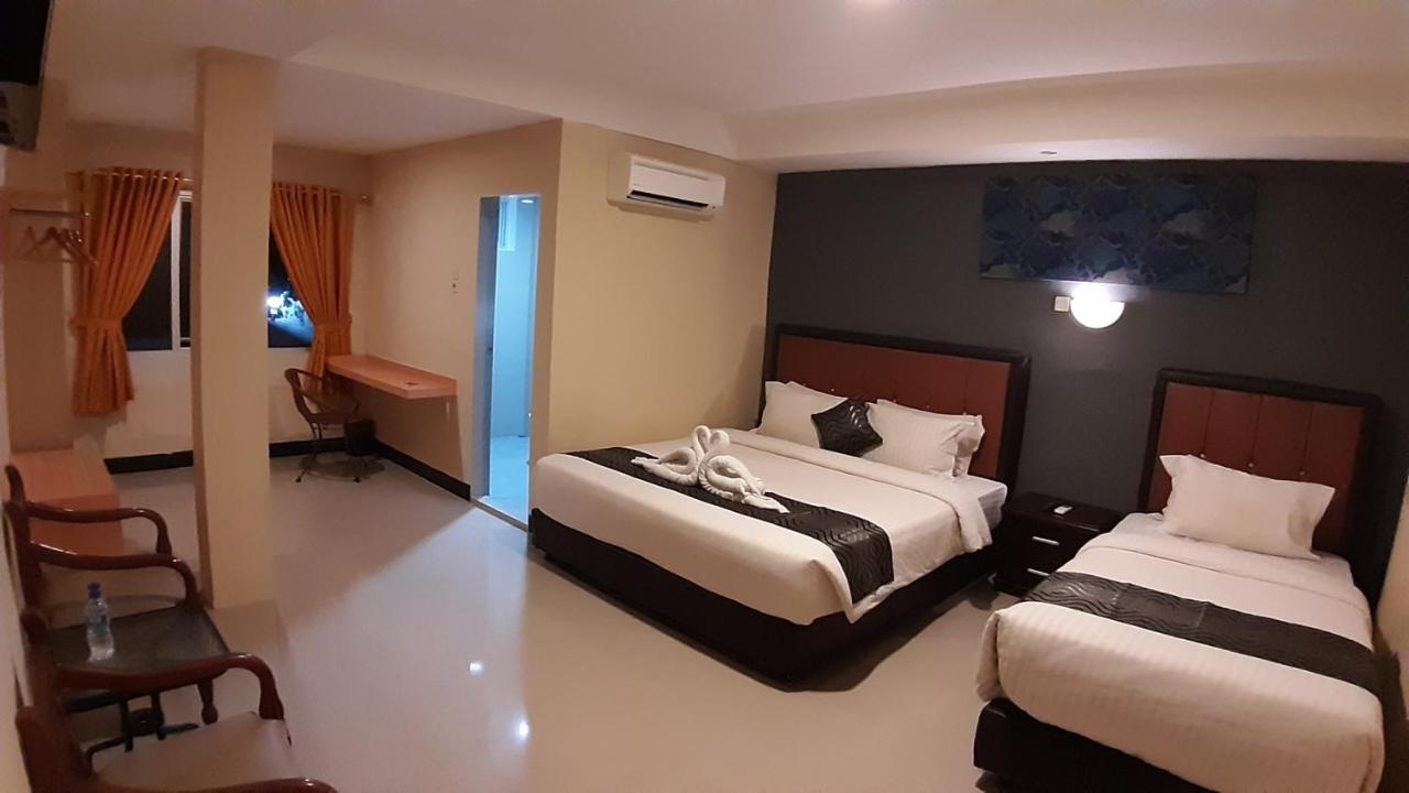 New Gentala Hotel Medan Exterior photo